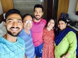 Hardik Pandya Family